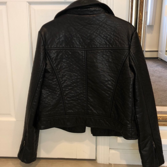 *1 DAY SALE*! Forever 21 black leather jacket - Picture 2 of 4